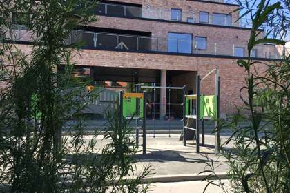 Børnehuset set fra legepladsen, hvor der er indgang 